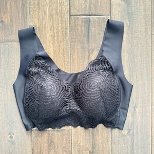 Women's Bralette Black Pullover Lightly Padded Lace Wireless Bra Size 38